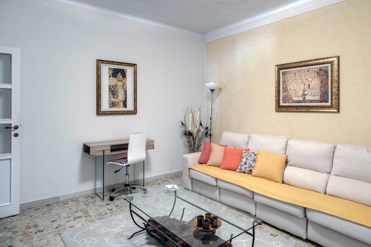 Sentirsi A Casa, Lontano Da Casa-Feel At Home Away From Home Caronno Pertusella Экстерьер фото